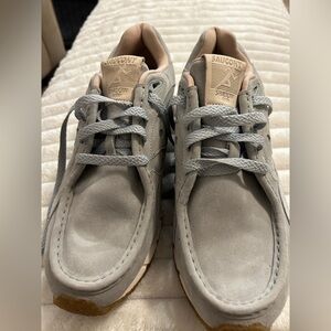 Unisex Saucony Shadow 6000 Light Gray Sneakers